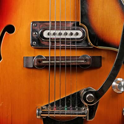Imperial Hollowbody Electric Guitar w/'Bigsby JAPAN 1960's Burst image 6