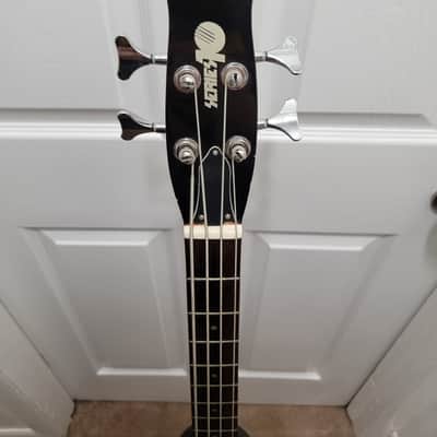 Series 10 Scroll Bass image 2