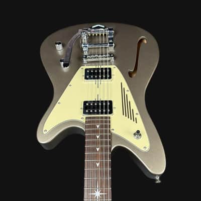 Magneto Starlux Electric Guitar SL-4300 w/ Gigbag image 5