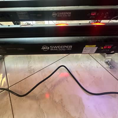 American DJ Sweeper Beam Quad LED image 5