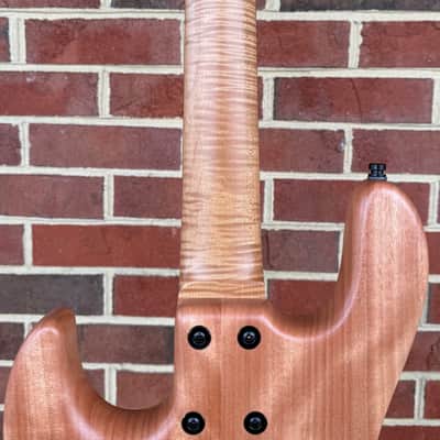 Sadowsky Masterbuilt 21-Fret 2024 LTD 4-String, #5 of 35 Worldwide, 21-Fret M/J Bass, Marbled Padouk Top, Okoume Body, Roasted Maple Neck, Madagascar Rosewood Fretboard image 8