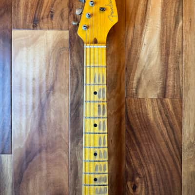 Custom Built Hardtail Stratocaster - 3-tone Sunburst Robert Cray Fender image 4