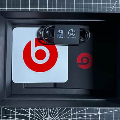 Apple  Beats Studio3 - 2022 - Matte Black w/box image 10