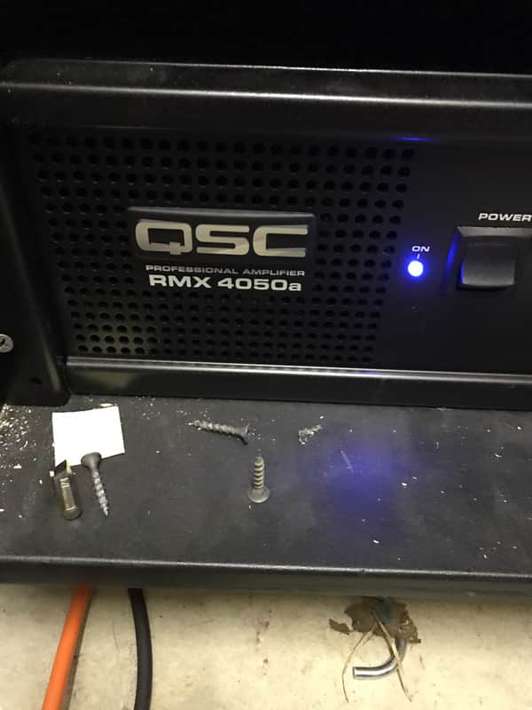 QSC RMX4050a RMXa Series Rack-Mounted Power Amp image 1