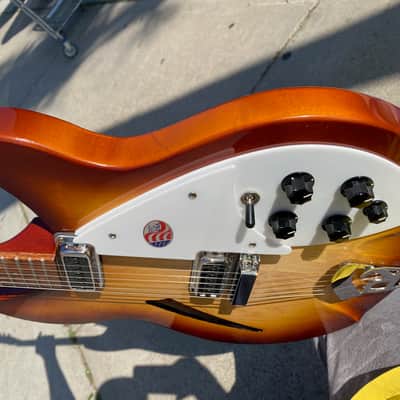 2025 Rickenbacker 330  Montezuma Brown image 7