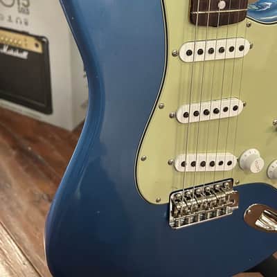 Fender  Custom Shop 1965 Journeyman  2024 - Aged Lake Placid Blue / 7lbs. 8.2oz. #CZ583150 image 6