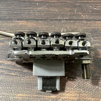 Ibanez Edge-ZERO Tremolo Bridge Chrome with ZPS3 Zero Point System image 8
