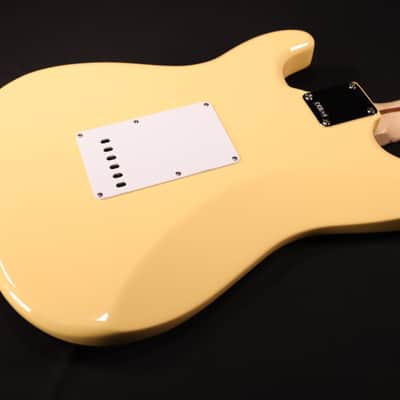 Fender Yngwie Malmsteen Stratocaster Scalloped Maple Fingerboard Vintage White 958 image 8