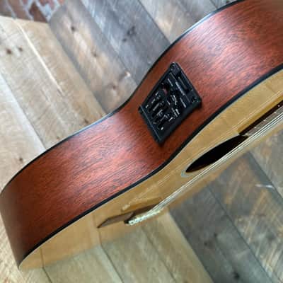 Martin OOOC 16SGTNE Classical Acoustic - Natural image 11
