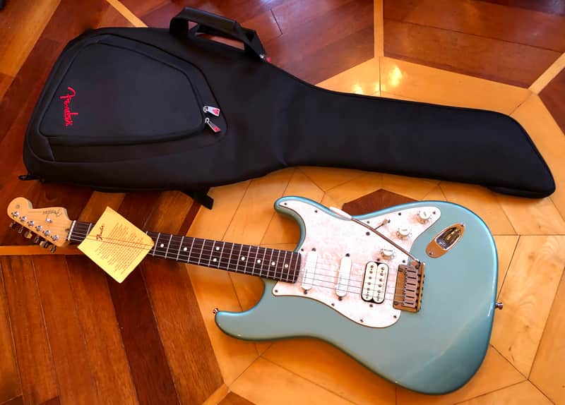 2001 Fender USA Lone Star American HSS Stratocaster Electric Guitar Ocean Turquoise Fender Padded case image 1