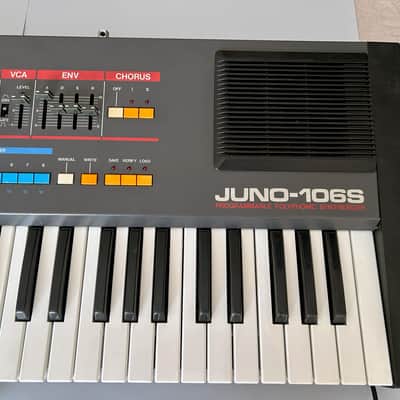 Roland Juno 106 s, original chips 80017a, fully restored, calibrated, iconic analog image 7
