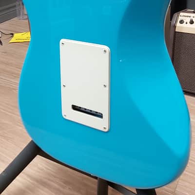Fender American Professional II Stratocaster with Rosewood Fretboard 2021 Miami Blue image 7
