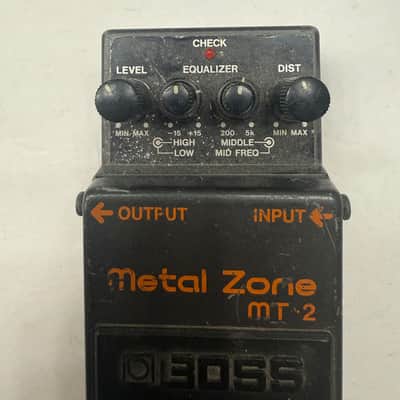 Boss Roland MT-2 Metal Zone Distortion Guitar Effect Pedal image 2