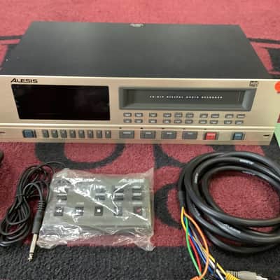 Alesis LX20 adat Type II 20-bit Digital Audio Recorder image 3