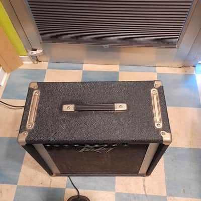 Peavey Solo Series Bandit Square Frame Amp image 5