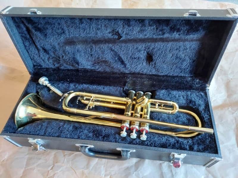 King Cleveland 600 Trumpet with case/MP, USA, Very Good Condition, No Top-Hook image 1