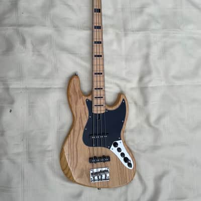 Sire V7 Vintage with Fender Custom Shop Custom 60s Pickups Swamp Ash Natural image 2
