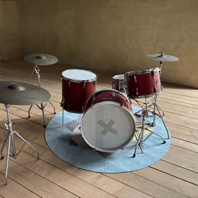 Amati Drum Set complete image 9