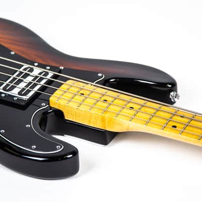 Peavey T-40 Owned by Matt Freeman Of Rancid image 13