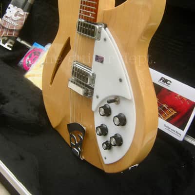 ♚AS NEW !♚ TIMEWARP ! ♚ 2005 Rickenbacker 330-12 String♚ MapleGlo ♚ 360 ♚ FREE £80 PRO SET UP! image 13