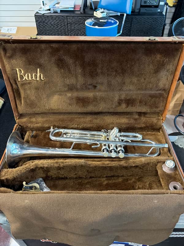 Bach 37