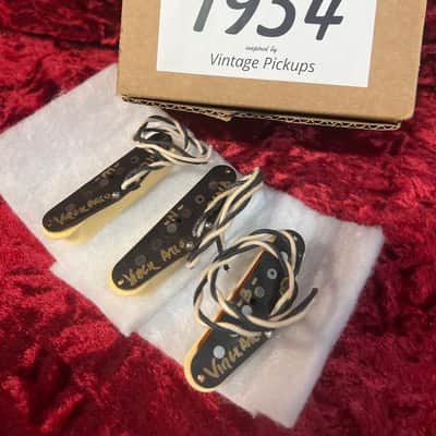 Virgil Arlo 1954 2018 - Cream image 1