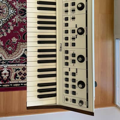 Moog Little Phatty Stage II Limited White Edition 2010 image 12