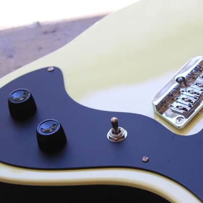 DANELECTRO "67 Dano Yellow and Black" image 4