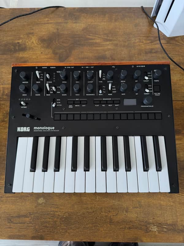 Korg Monologue Monophonic Analog Synthesizer 2016 - Present - Black