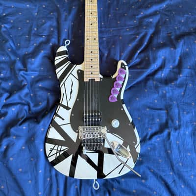 EVH Striped Series 2020 - White with Black Stripes image 1