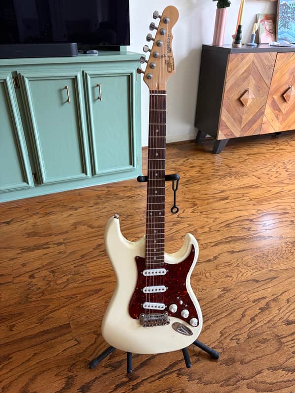 G&L Legacy USA Fullerton Standard with Maple Fretboard
