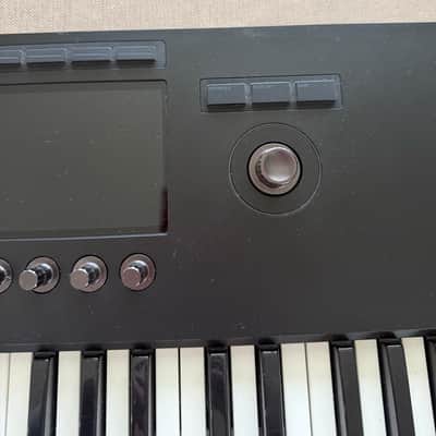 Native Instruments S61 Komplete Kontrol MK3 keyboard w polyphonic aftertouch 2023 - Black image 5