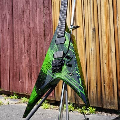 ESP USA V-II FR Alien Blood Splatter 6-String Electric Guitar w/ Hard Case (2025) image 9