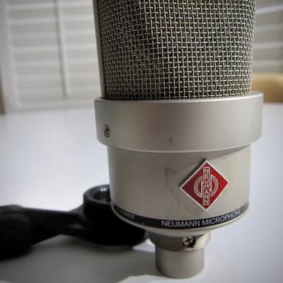Neumann Microphone Type TLM 103 with Yoke Circa-2000s-Brushed Silver image 3