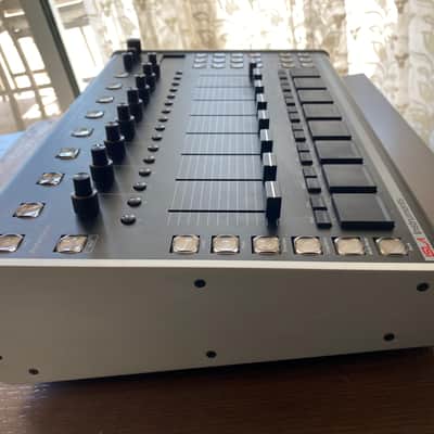Isla Instruments S2400 image 3