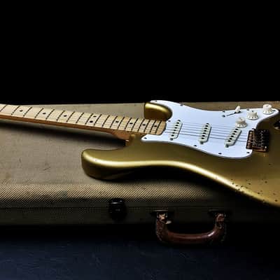 FENDER USA LTD " The Gold Stratocaster" "Gold + Maple" (1981) image 25