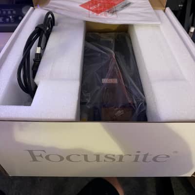 Focusrite ISA One Desktop Mic Preamp image 8