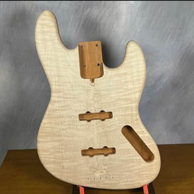 High End Offset Bass Body – Unfinished THICK Curly Maple Top, Solid ONE piece Mahogany Back, Front Routed NOS- limited luthier supply R4 image 5
