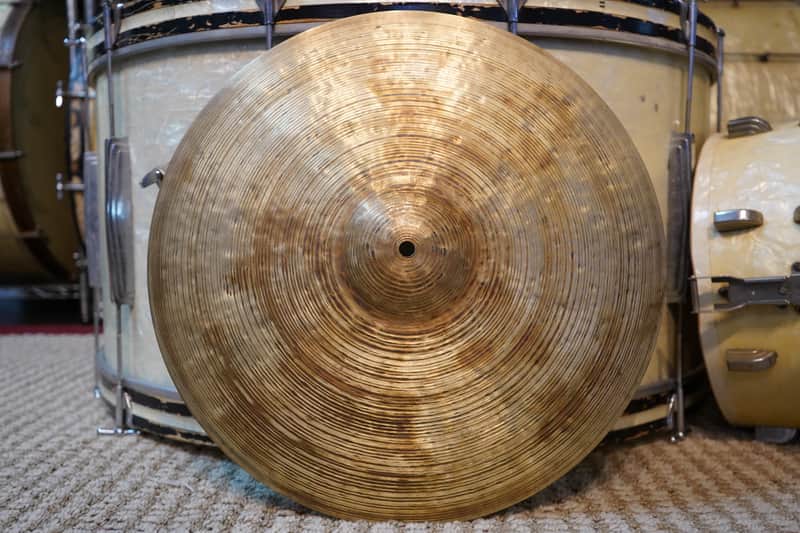 Istanbul Agop 18" 30th Anniversary Crash Cymbal - 1301g image 1