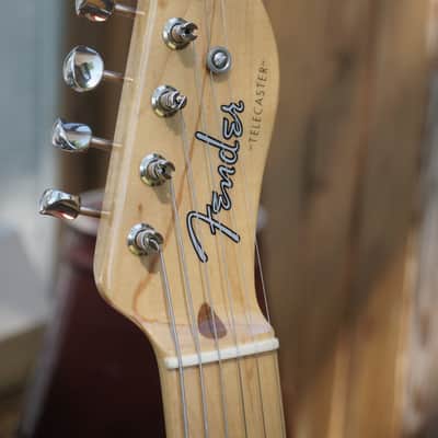 Fender American Vintage '52 Telecaster 2017 - Butterscotch Blonde image 3
