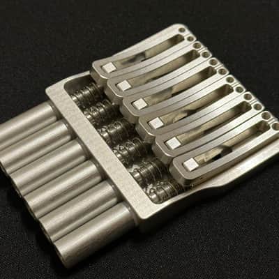 Rakhvari 6-String Hardtail - Silver/Silver image 3