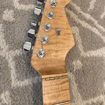 Stratocaster Neck flame Maple figured medium profile fender image 1