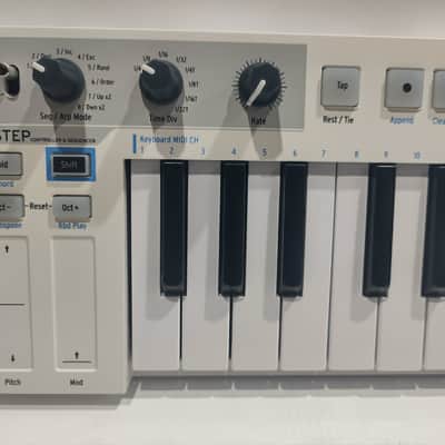 Arturia KeyStep 32-Key MIDI Controller 2017 - 2025 - White image 2