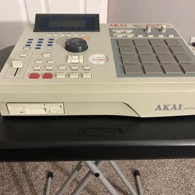 Akai Mpc 2000xl Studio image 2