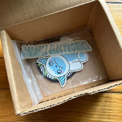 Abominable Electronics Heckmouth All-White Graphic w/ Box & Candy image 4
