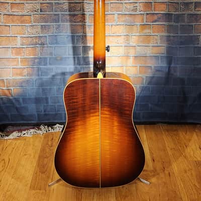 Alvarez 5237 Dreadnought Acoustic Sunburst image 2