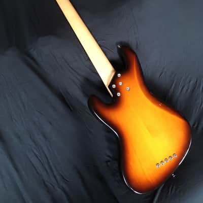 Lakland 55-60 Tobacco Burst image 12