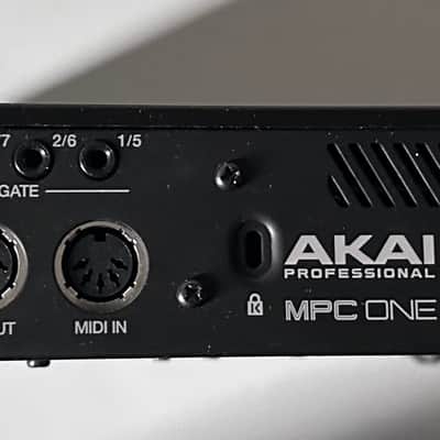 Akai MPC One Standalone MIDI Sequencer 2020 - Present - Black image 4