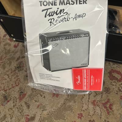 Fender Tone Master Twin Reverb 2-Channel 85-Watt 2x12" Digital Guitar Combo 2019 - Present - Black image 5
