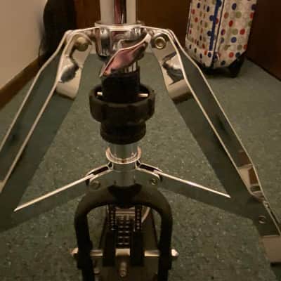 Griffin Griffin Premium 2-Leg Hi-Hat Stand - LGH600A present ? - CHROME image 4